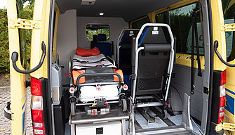 2 x Tragestuhl und Fahrtragensystem Krankentransportwagen Mercedes-Benz Sprinter 316 CDI