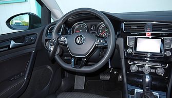 VW Golf mit Commander