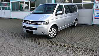 Rollstuhl-Bus VW Caravelle