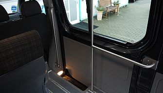 Rollstuhl Bus mit Lift